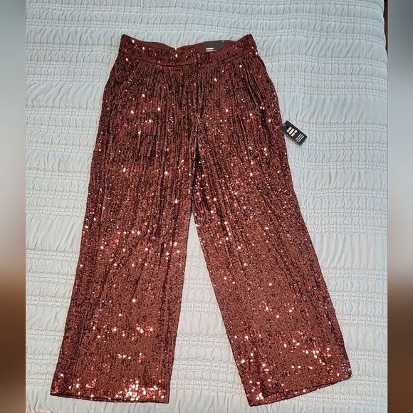 NWT Express High Waisted Sequin Pleated Cropped Pants in Rich Espresso - Small - Picture 2 of 8